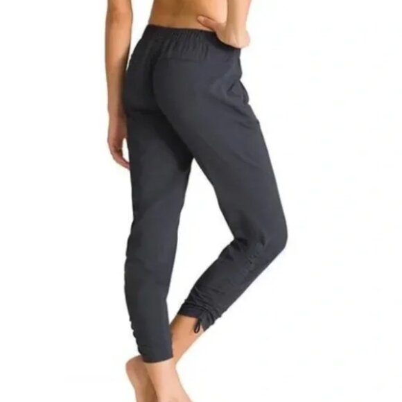 Athleta Pants Size 10 Aspire Cinched Ankle Jogger Gray Lounge - Picture 2 of 10